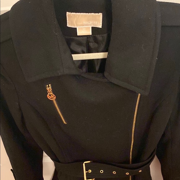 Women's Black Belted Jacket - Picture 5 of 8